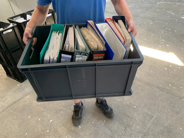 Dokumenty z biura księgowego z Ursynowa do utylizacji